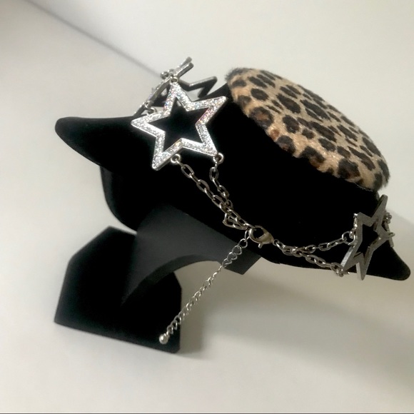 Glitter Star Choker - Picture 3 of 5